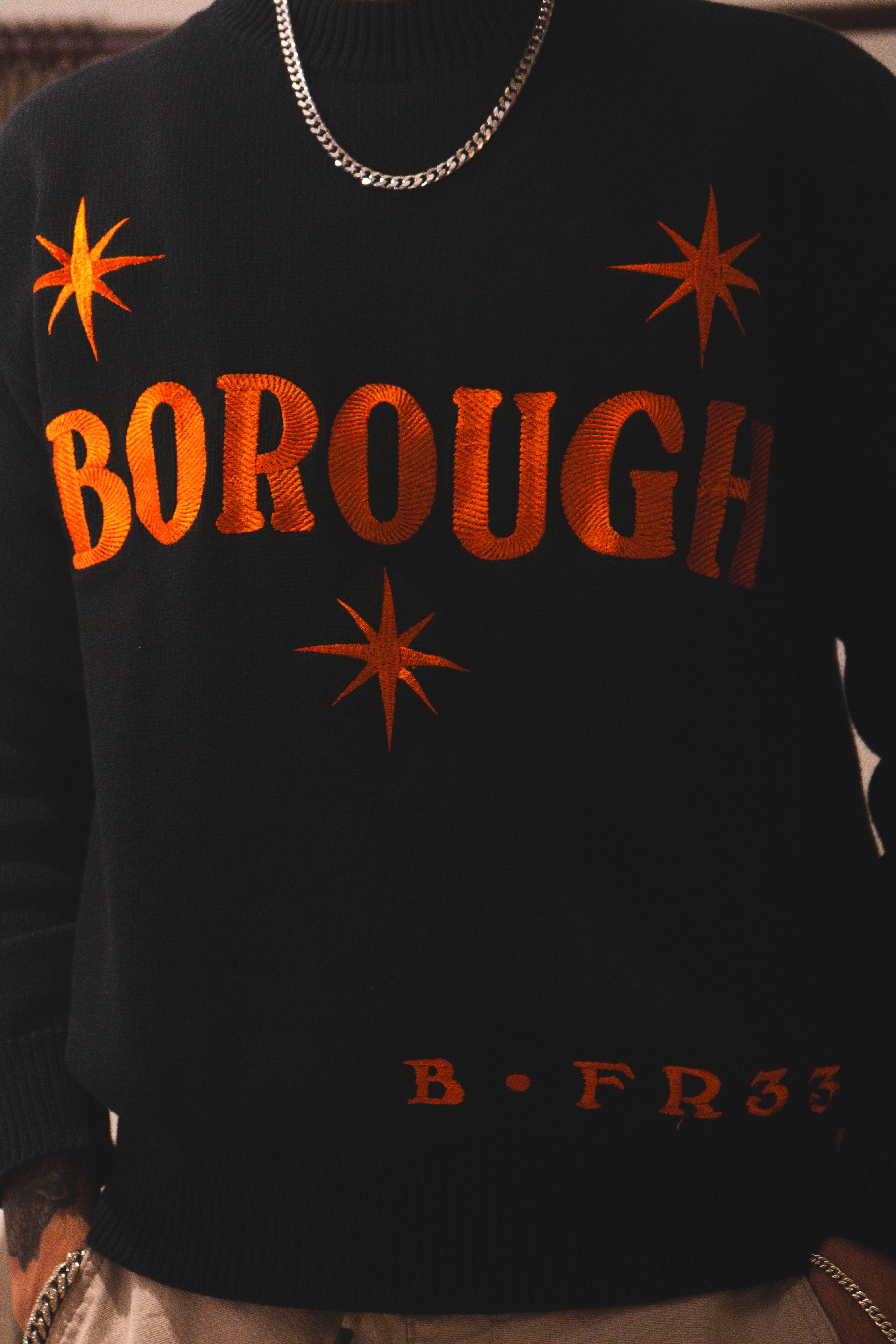 STARS EMBROIDERED JUMPER - BLACK/ORANGE