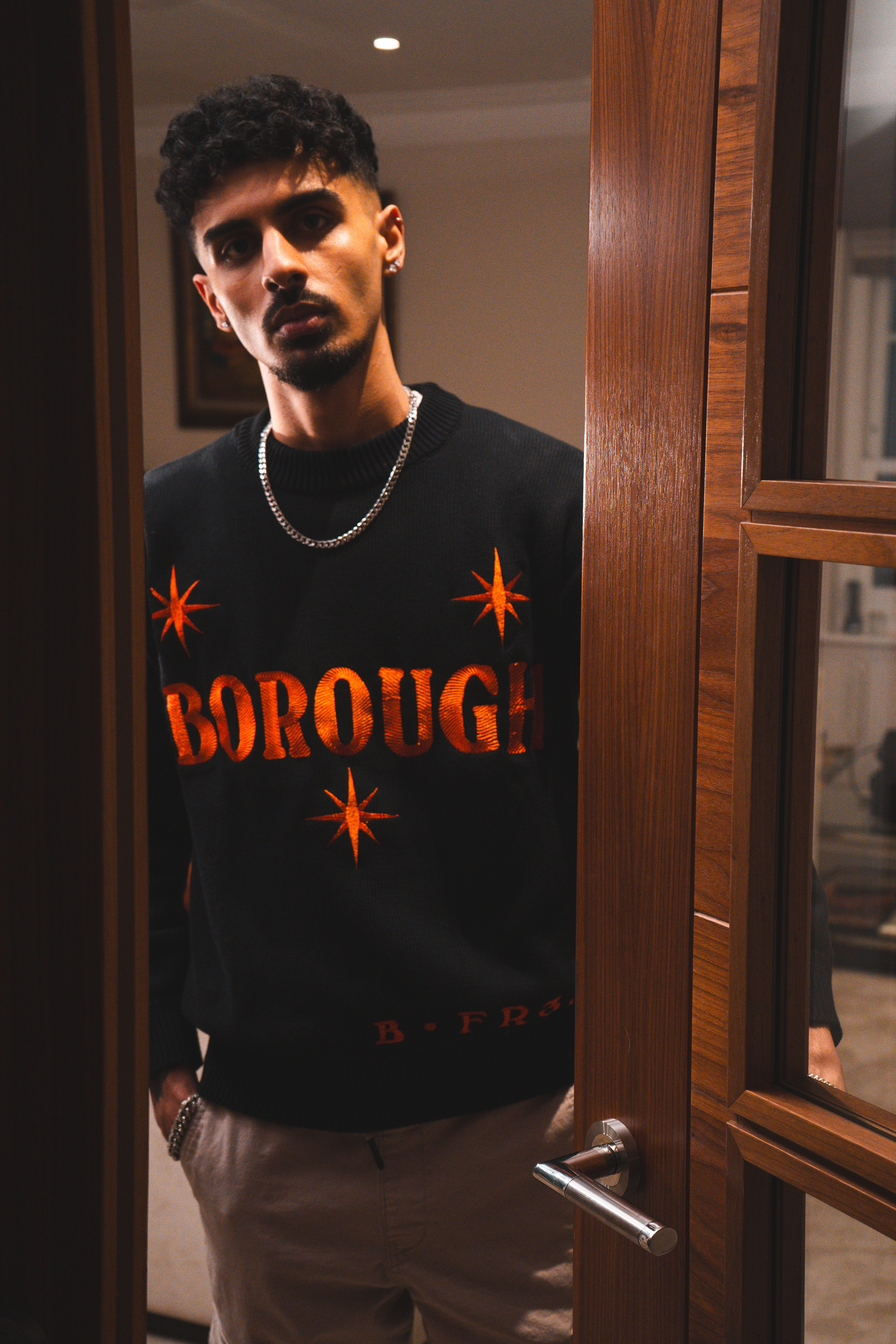 STARS EMBROIDERED JUMPER - BLACK/ORANGE