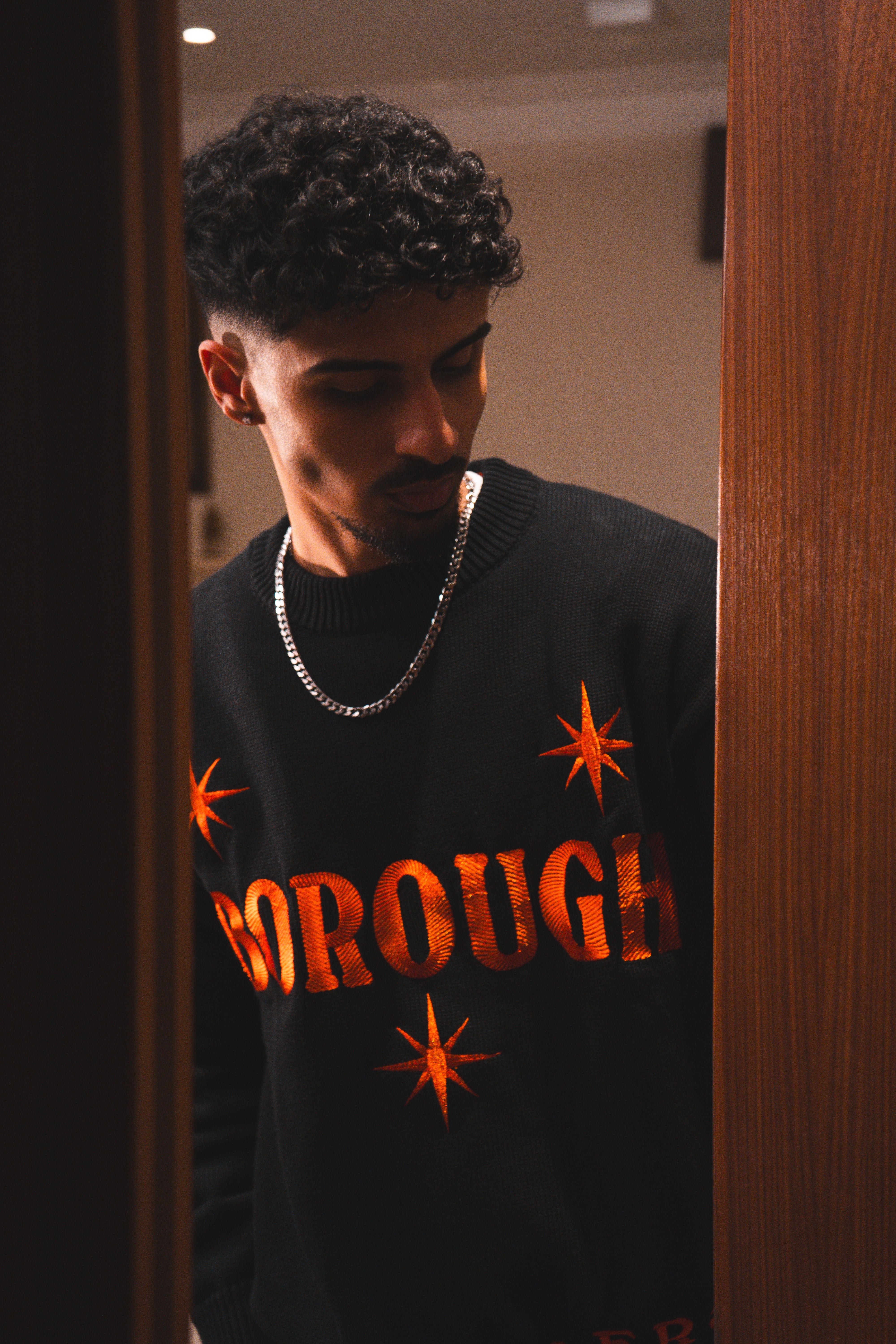 STARS EMBROIDERED JUMPER - BLACK/ORANGE